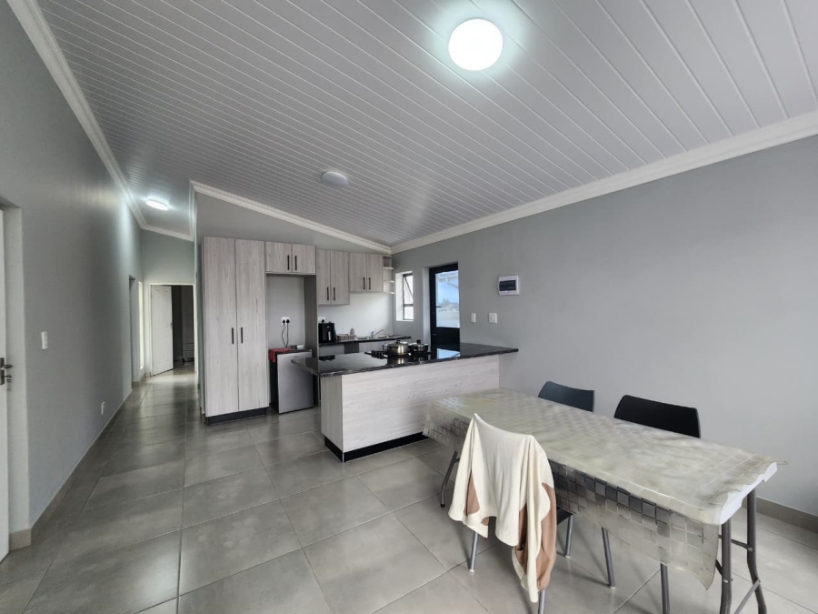 2 Bedroom Property for Sale in Pacaltsdorp Western Cape